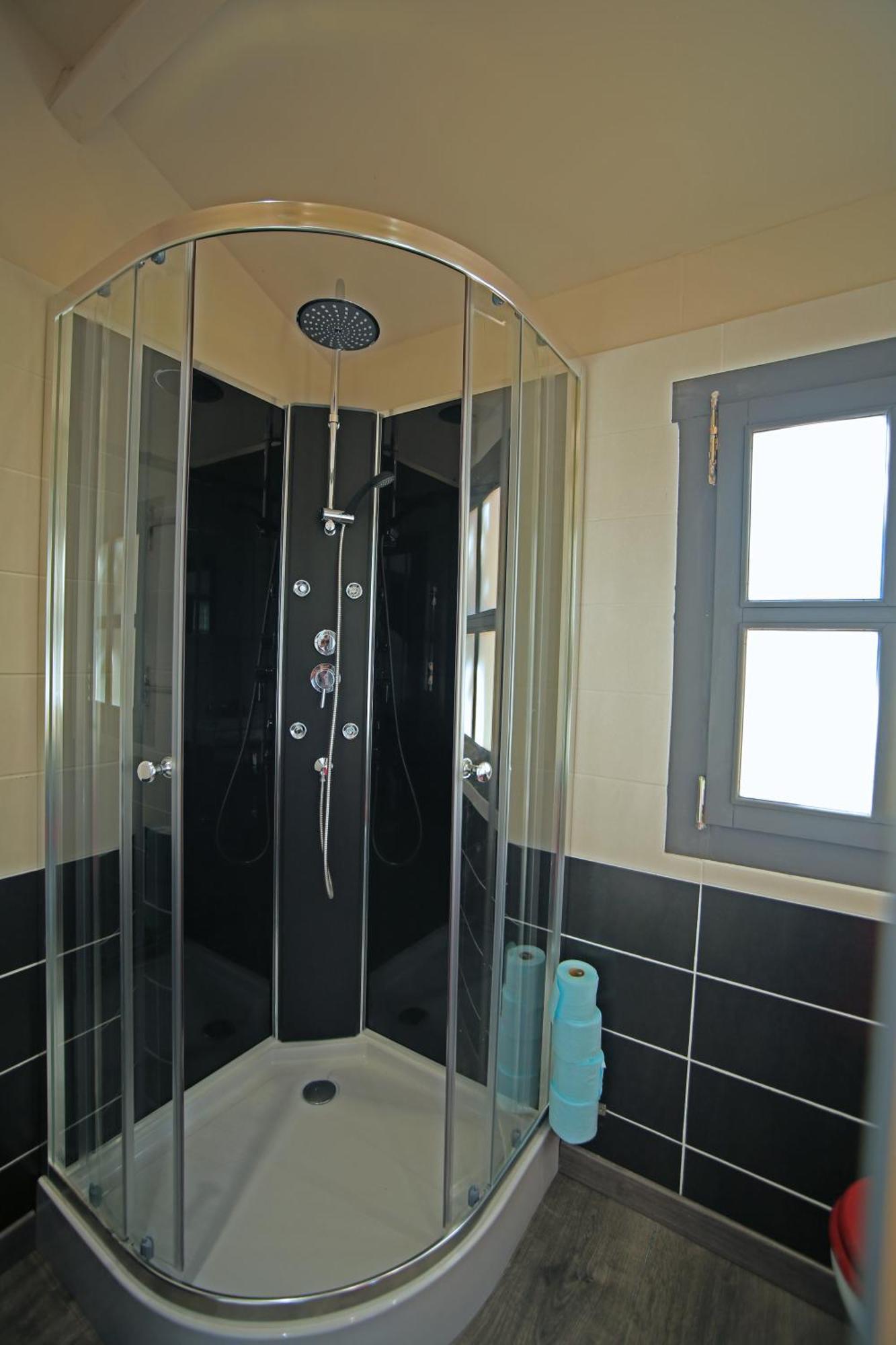 Chalet Mont Ventoux Et Chalet Vip Camaret-sur-Aigues Habitación foto