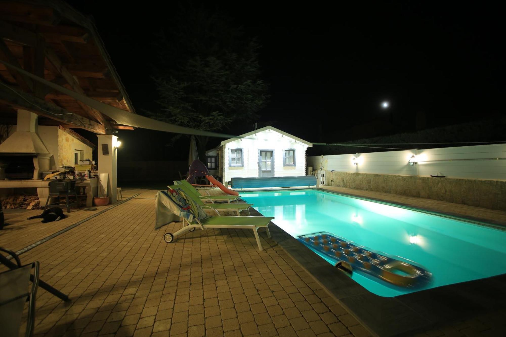 Chalet Mont Ventoux Et Chalet Vip Camaret-sur-Aigues Habitación foto